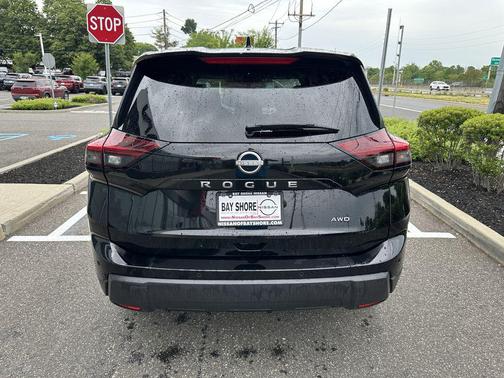 Super Black 2025 Nissan Rogue SV