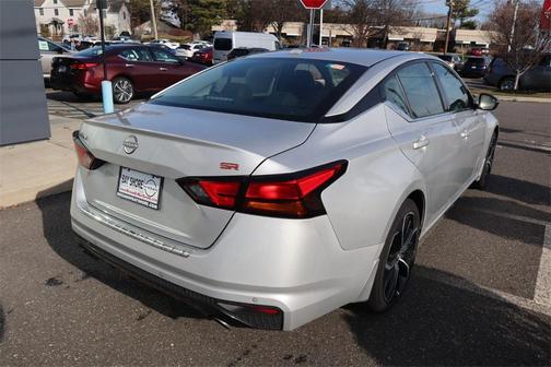 2023 Nissan Altima SR FWD