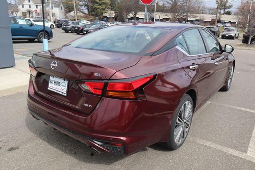 2024 Nissan Altima 2.5 SL