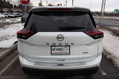 2025 Nissan Rogue SV