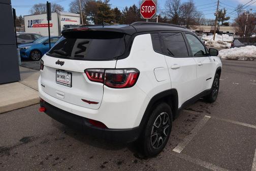 2024 Jeep Compass Trailhawk