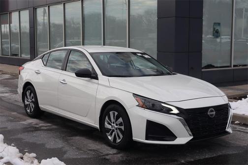2025 Nissan Altima S FWD