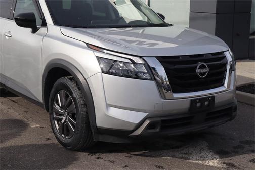 2023 Nissan Pathfinder S 4WD