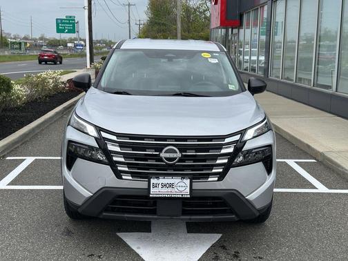 Brilliant Silver Metallic 2024 Nissan Rogue S