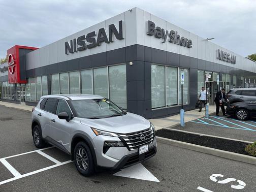 Brilliant Silver Metallic 2024 Nissan Rogue S