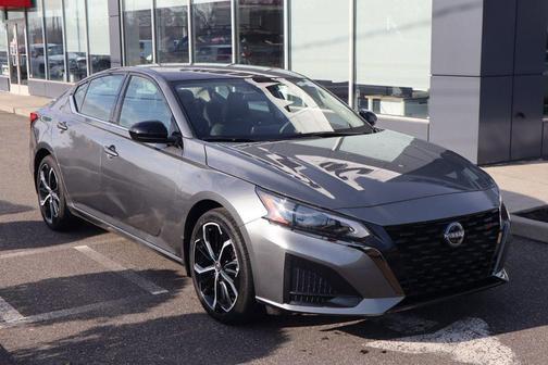 2025 Nissan Altima SR FWD