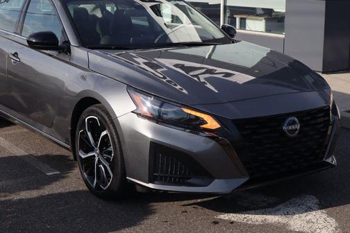 2025 Nissan Altima SR FWD