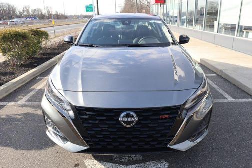 2025 Nissan Altima SR FWD