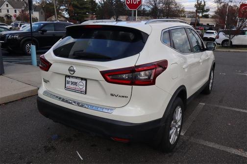 2022 Nissan Rogue Sport SV
