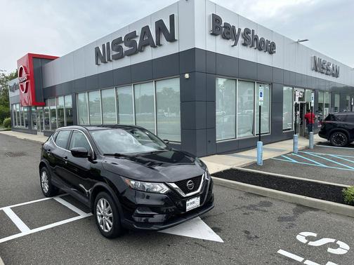 Magnetic Black Pearl 2021 Nissan Rogue Sport S