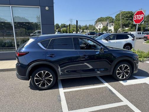 Deep Crystal Blue Mica 2022 Mazda CX-5 2.5 S