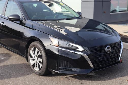 2025 Nissan Altima S FWD