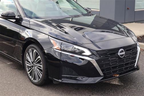 2025 Nissan Altima 2.5 SL