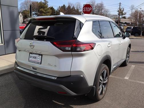 2021 Nissan Rogue SL