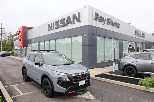 2025 Nissan Rogue Rock Creek