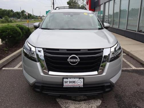 2022 Nissan Pathfinder SV 4WD
