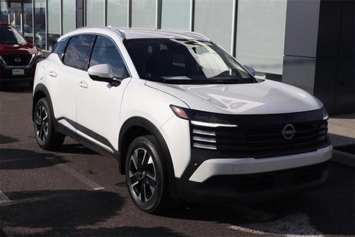 2025 Nissan Kicks SR