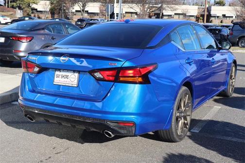 2025 Nissan Altima SR FWD