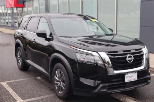 2024 Nissan Pathfinder S 4WD