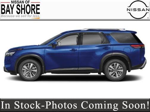 Brilliant Silver Metallic 2025 Nissan Pathfinder SL 4WD