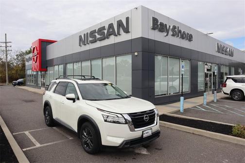2022 Nissan Pathfinder SV 4WD