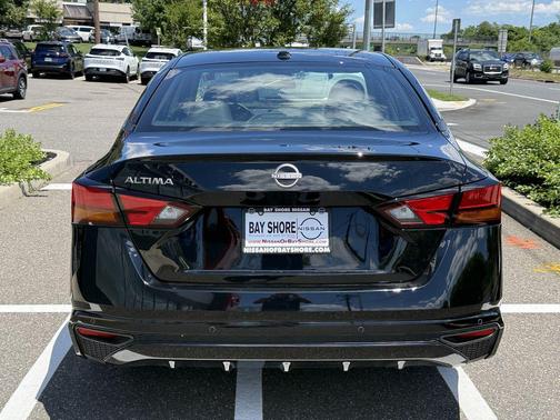 Super Black 2025 Nissan Altima S FWD