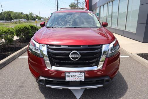 Scarlet Ember 2024 Nissan Pathfinder SL 4WD