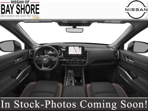 2025 Nissan Pathfinder Platinum 4WD