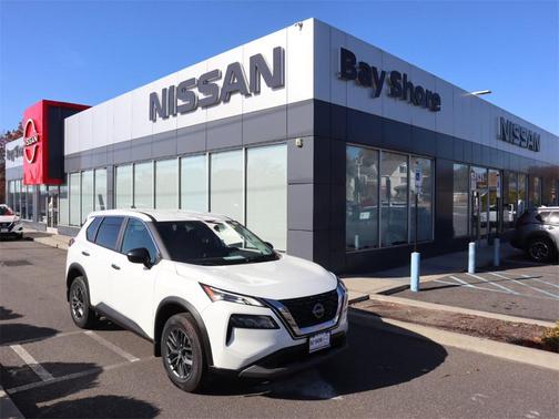 Glacier White 2023 Nissan Rogue S