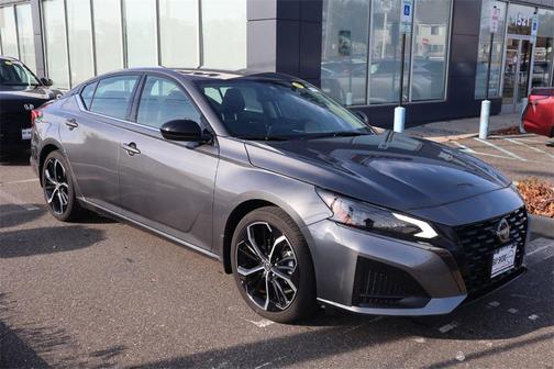 2024 Nissan Altima SR FWD