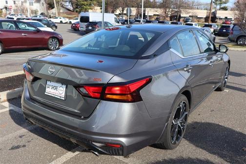 2024 Nissan Altima SR FWD