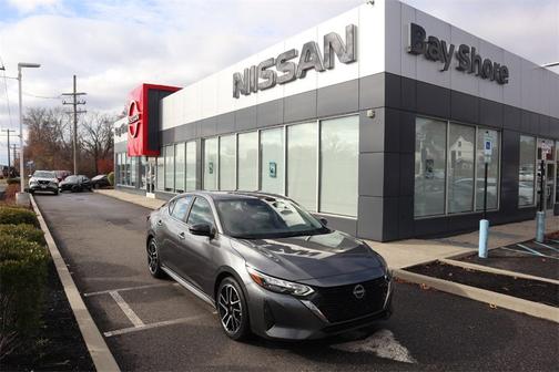 2025 Nissan Sentra SR