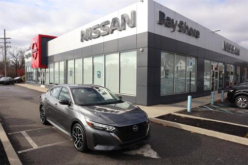 2025 Nissan Sentra SR