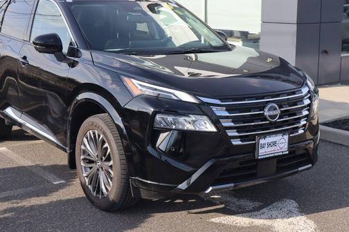 2025 Nissan Rogue Platinum