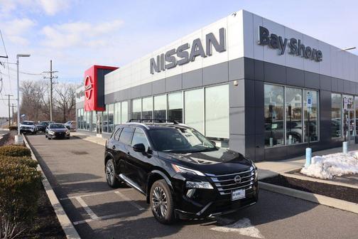 2025 Nissan Rogue Platinum