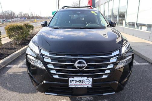 2025 Nissan Rogue Platinum