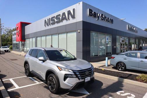 Brilliant Silver Metallic 2025 Nissan Rogue SV