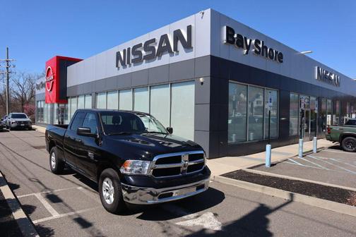Diamond Black Crystal Pearlcoat 2024 RAM 1500 Classic SLT