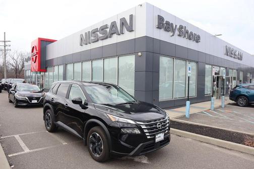 Super Black 2025 Nissan Rogue SV