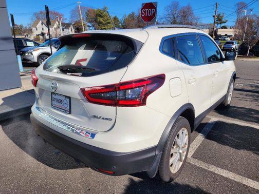 2021 Nissan Rogue Sport SV
