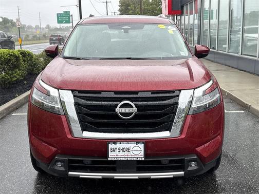 2022 Nissan Pathfinder Platinum 4WD