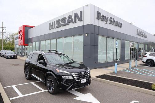 Super Black 2025 Nissan Rogue Platinum