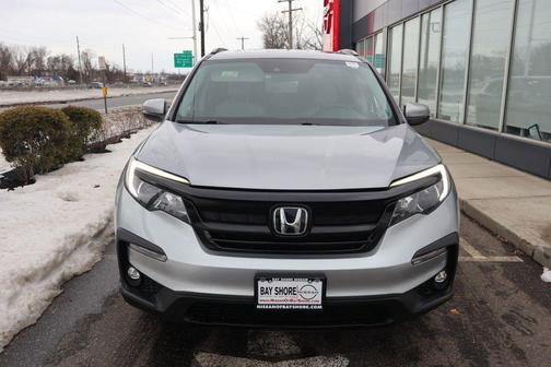Modern Steel Metallic 2022 Honda Pilot AWD Special Edition