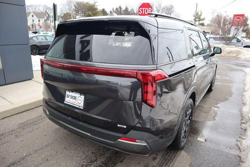 2025 Kia Carnival Hybrid SX