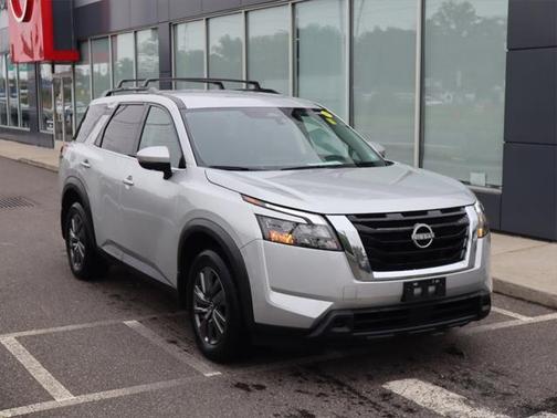 2024 Nissan Pathfinder SV 4WD