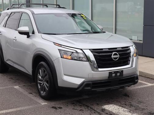 2024 Nissan Pathfinder SV 4WD