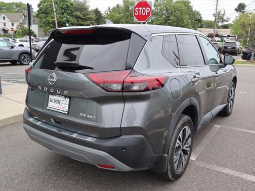2022 Nissan Rogue SV