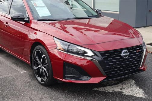 2025 Nissan Altima SR FWD