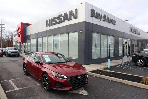 2025 Nissan Altima SR FWD