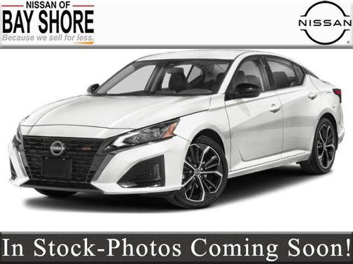 Pearl White Tricoat 2025 Nissan Altima SR FWD